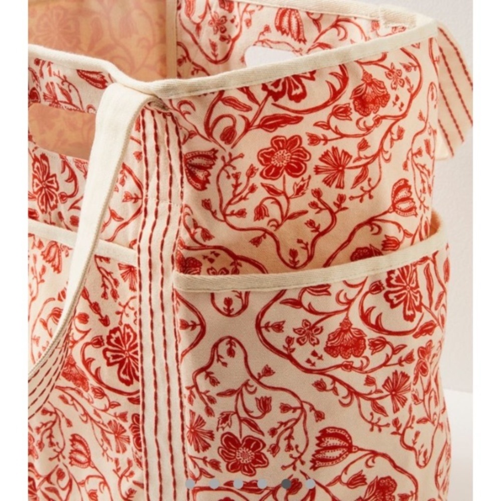 FREE PEOPLE Printed Caravan Tote Bag in Red Tile - Picture 4 of 12